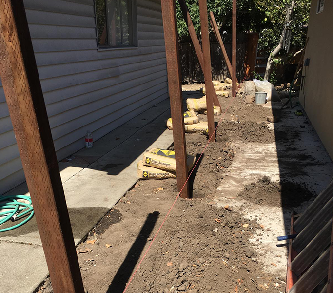 fence-installation-bautista-landscaping